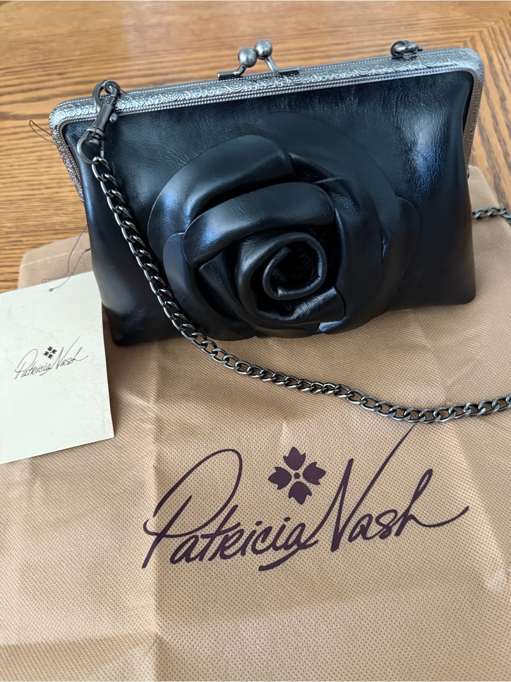 PATRICIA NASH Borriana Kisslock Frame Clutch - Black Leather
